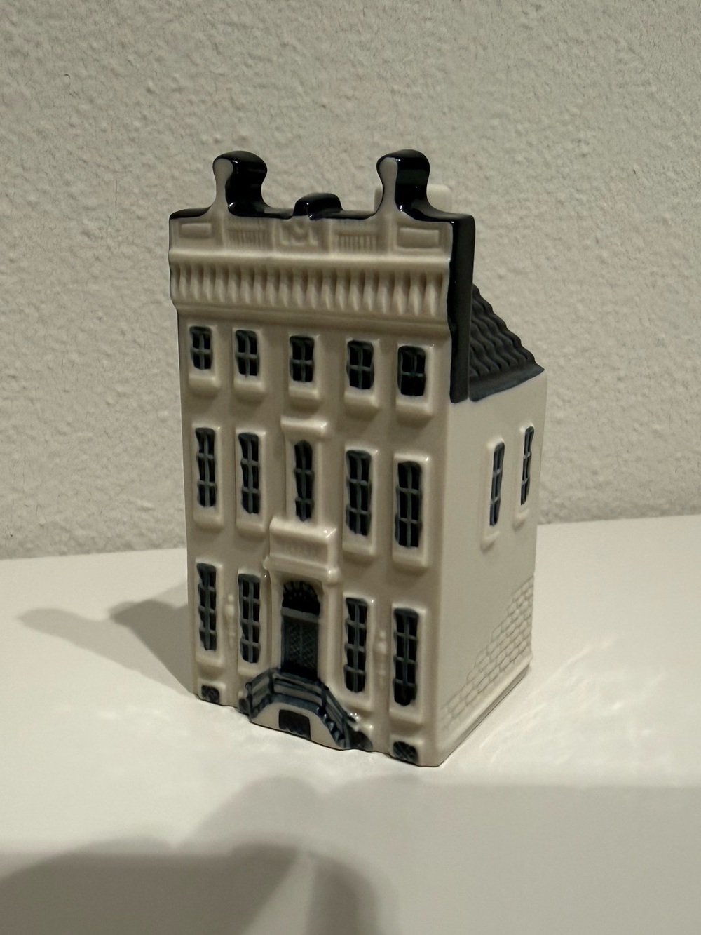 KLM Bols #83 Ceramic Dutch House